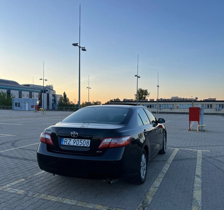 Toyota Camry cena 25000 przebieg: 127900, rok produkcji 2007 z Warszawa małe 56